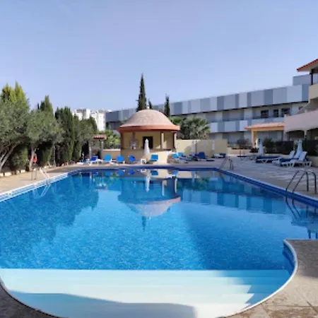 Queens Garden Walking Distance To The * Paphos