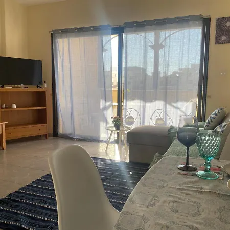 Apartment Queens Garden Walking Distance To The Paphos