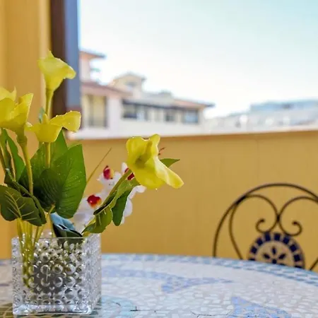 Apartment Queens Garden Walking Distance To The Paphos